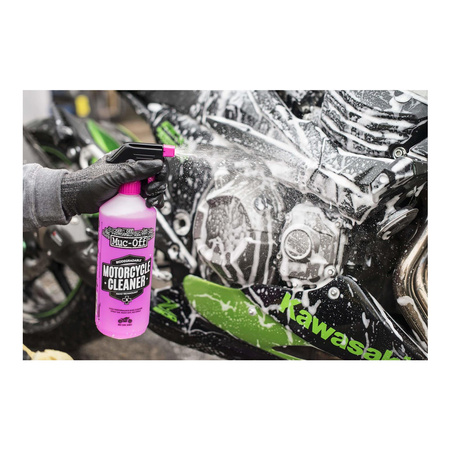MUC-OFF – Biodegradowalny Płyn Do Mycia Motocykla Z Nanotechnologią, 1L