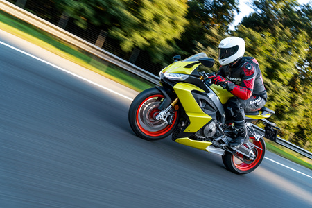 Kurtka motocyklowa skórzana sportowa Shima STR 2.0 czarny/czerwony
