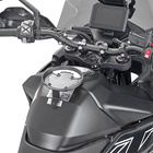 Mocowanie tanklock GIVI 2024 do KTM 890 SMT (23)