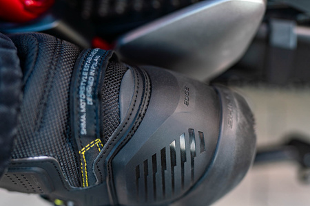Buty motocyklowe krótkie/miejskie/turystyczne Shima EDGE WP fluo