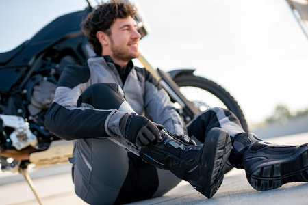 Buty motocyklowe turystyczne Shima STRATO WP czarny