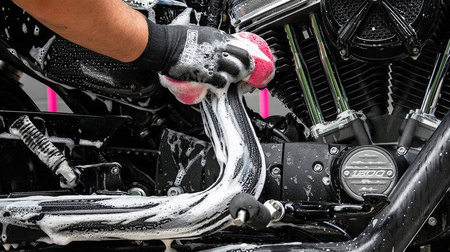 MUC-OFF 300 – Gąbka Do Mycia Motocykla Z Mikroporami