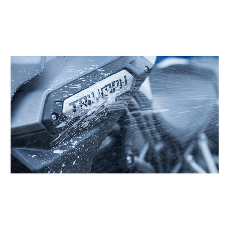 MUC-OFF – Biodegradowalny Płyn Do Mycia Motocykla Z Nanotechnologią, 1L