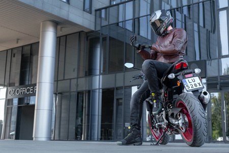 Buty motocyklowe krótkie/miejskie Shima EDGE VENT khaki