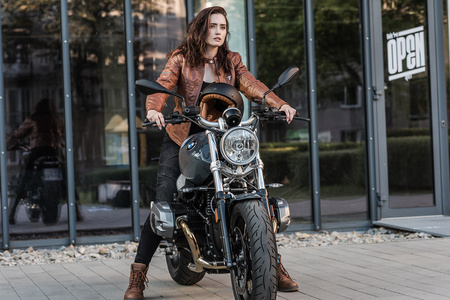 Damskie buty motocyklowe miejskie taktyczne Shima THOMSON brązowy