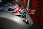 Tankpad PUIG Future do motocykli Honda Czerwony (R)