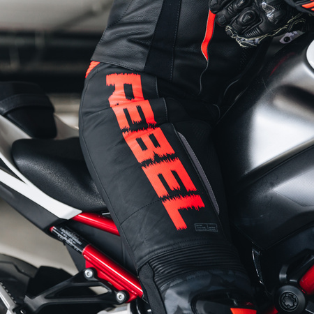 Spodnie skórzane motocyklowe Rebelhorn REBEL czarny-czerwony