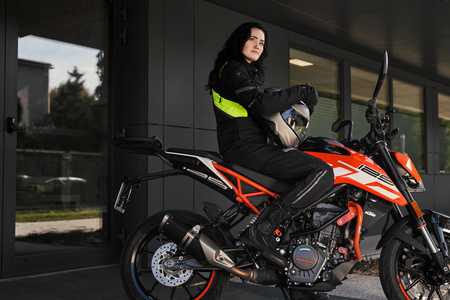 Damskie buty motocyklowe turystyczne Shima STRATO czarny